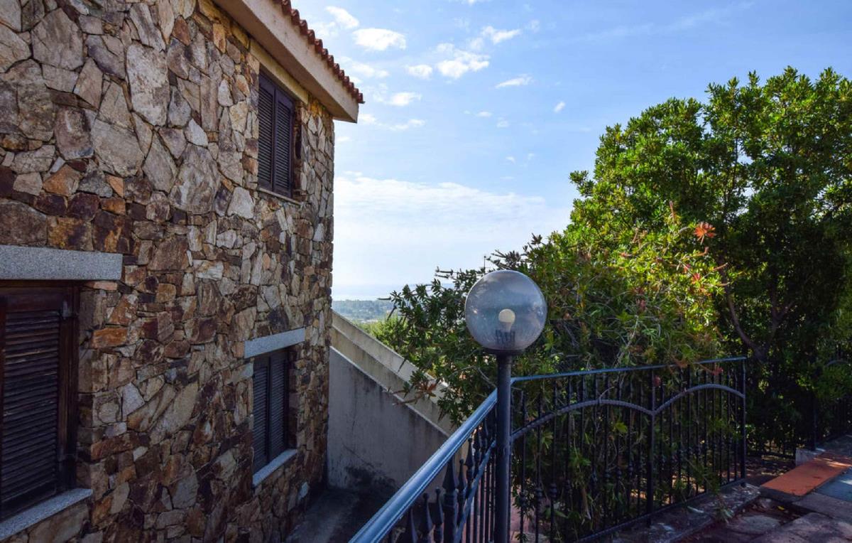 Grundstückseingang malerei am meer Budoni Sardegna