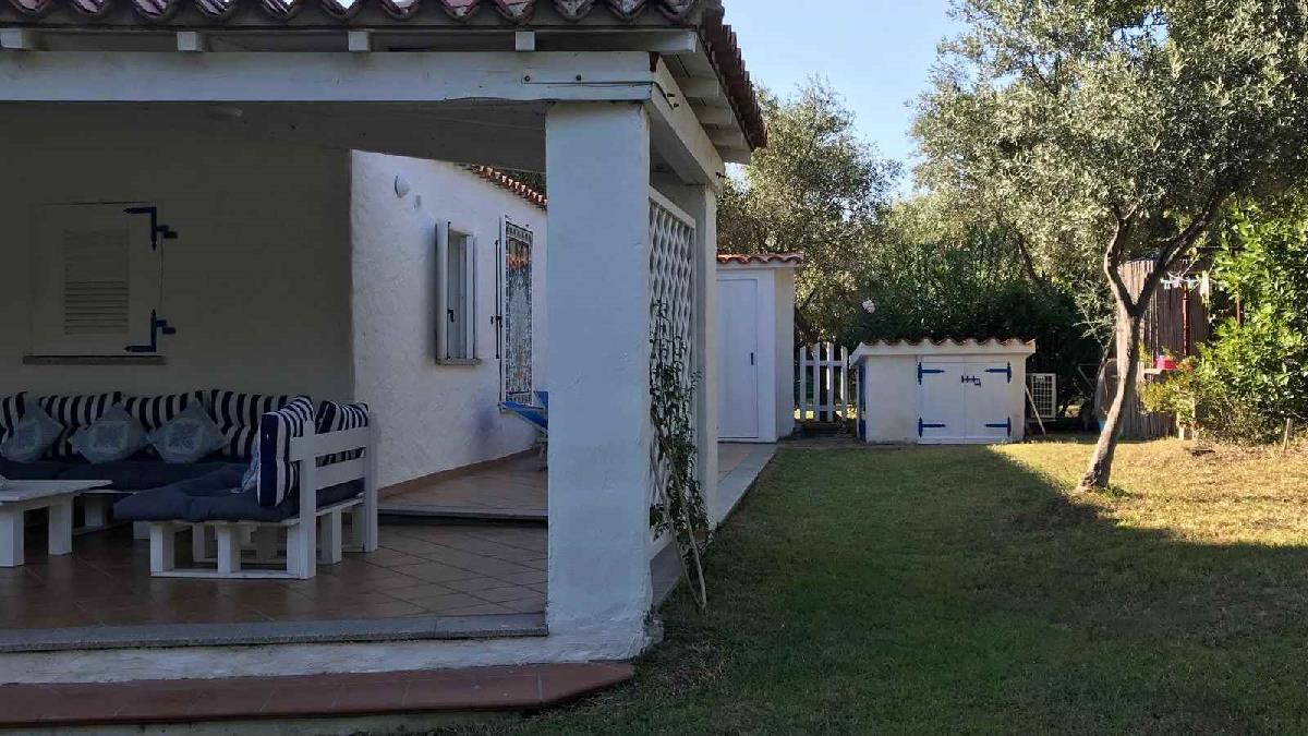  villetta sul  mare Budoni Sardegna